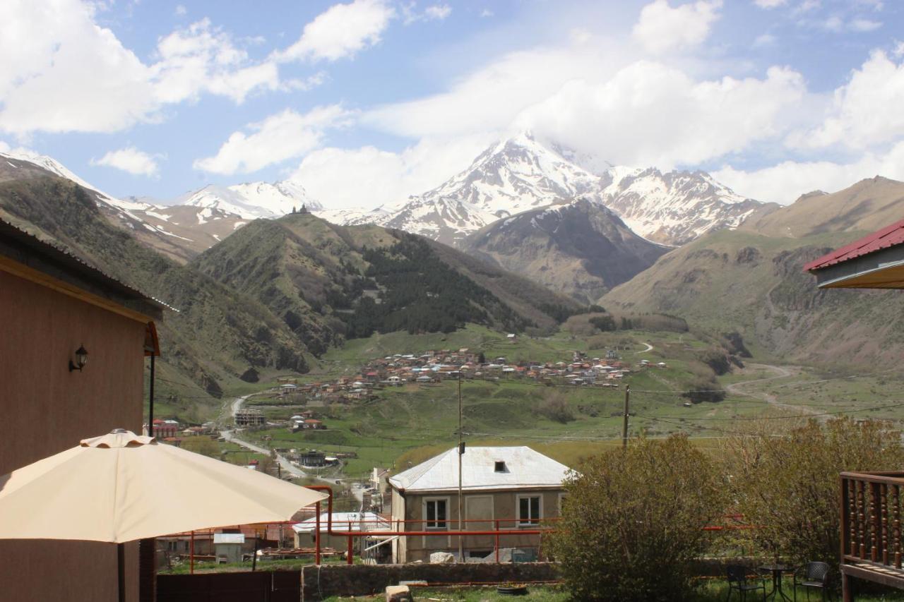 Golden Star Kazbegi Hotel Exterior foto
