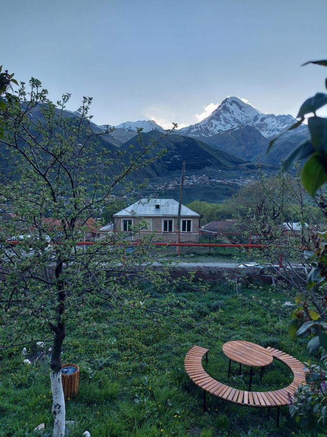 Golden Star Kazbegi Hotel Exterior foto