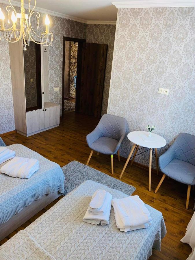Golden Star Kazbegi Hotel Quarto foto