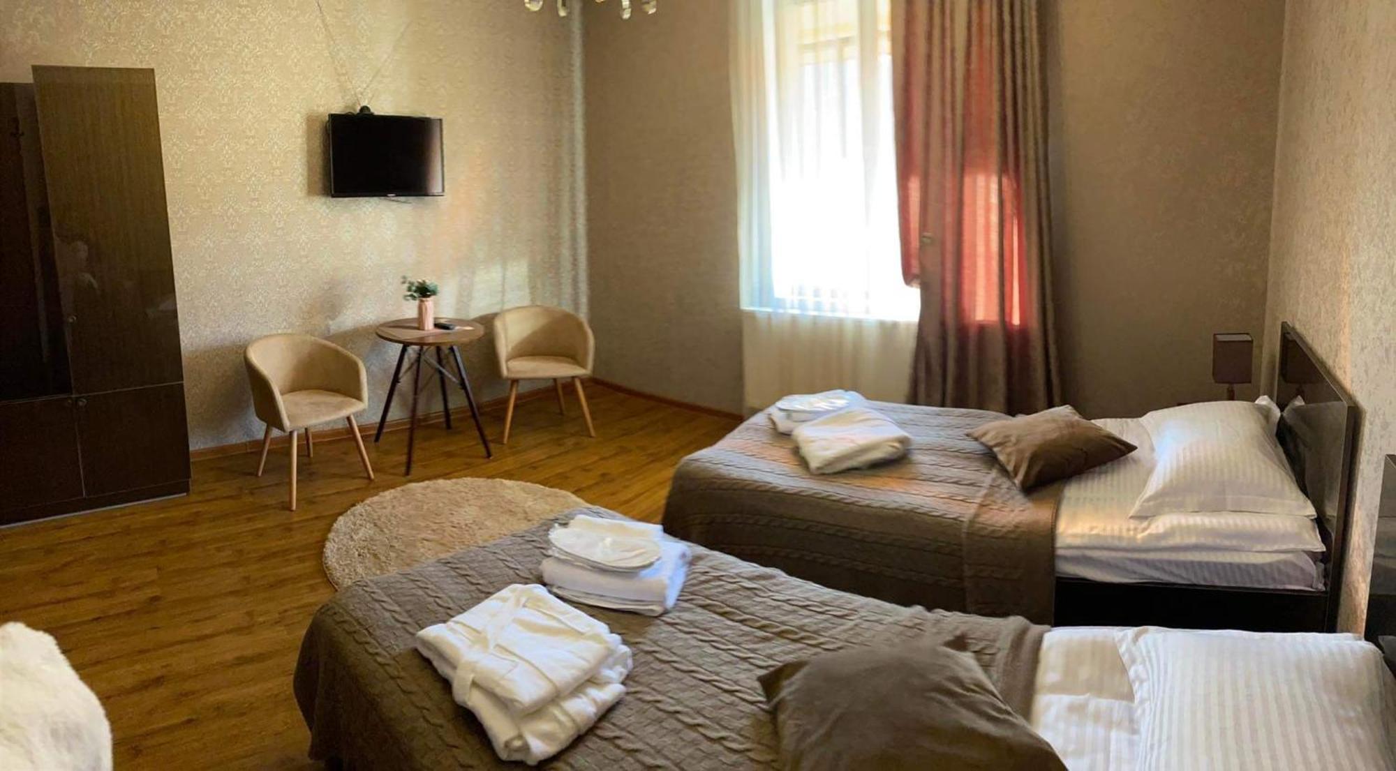 Golden Star Kazbegi Hotel Quarto foto